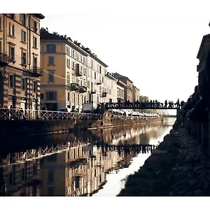 Taking A Walk In The Beating Heart Of Navigli Milaan